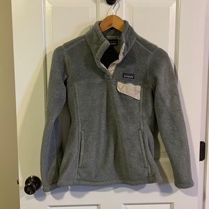 Grey fuzzy Patagonia quarter zip